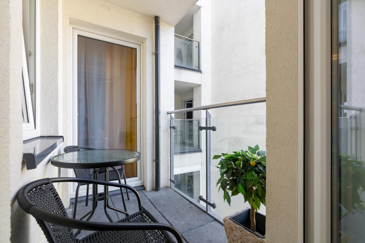Sleepway Apartments - Garbary 95-75D Poznan Luaran gambar